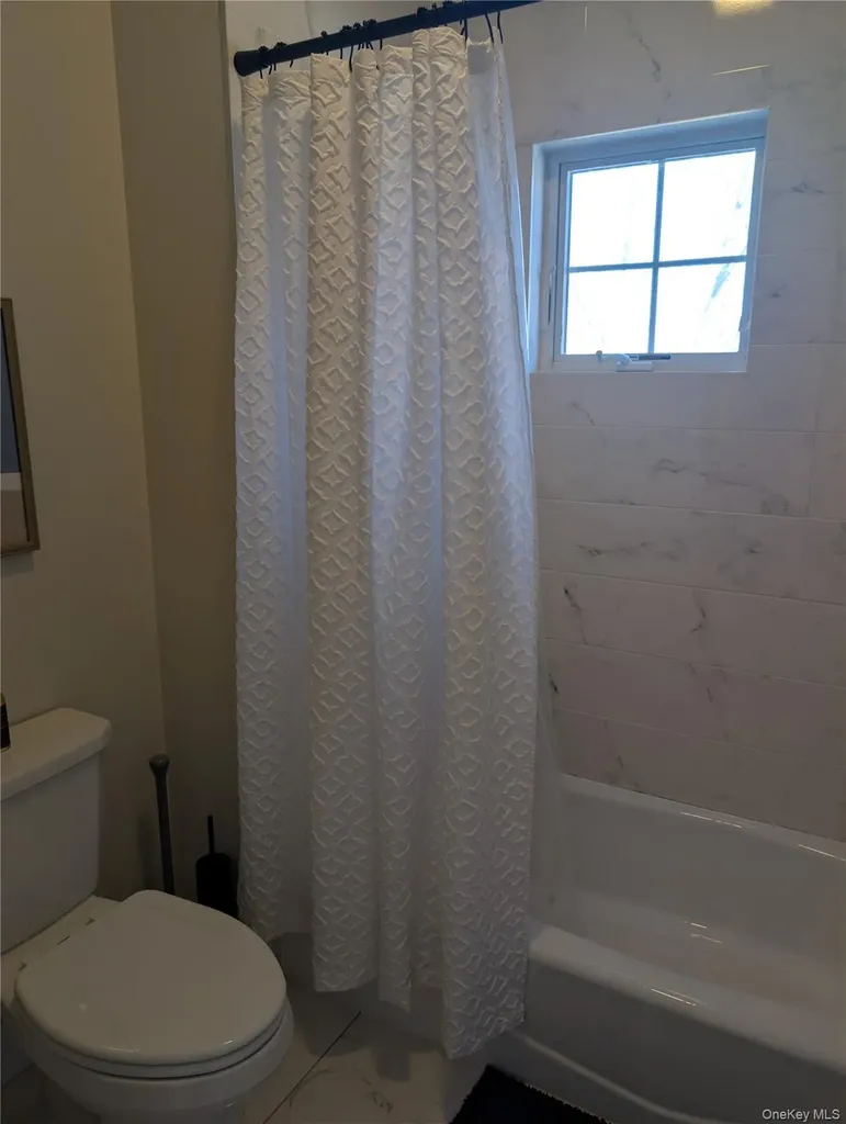88 Brookview Lane Newburgh NY 12550
