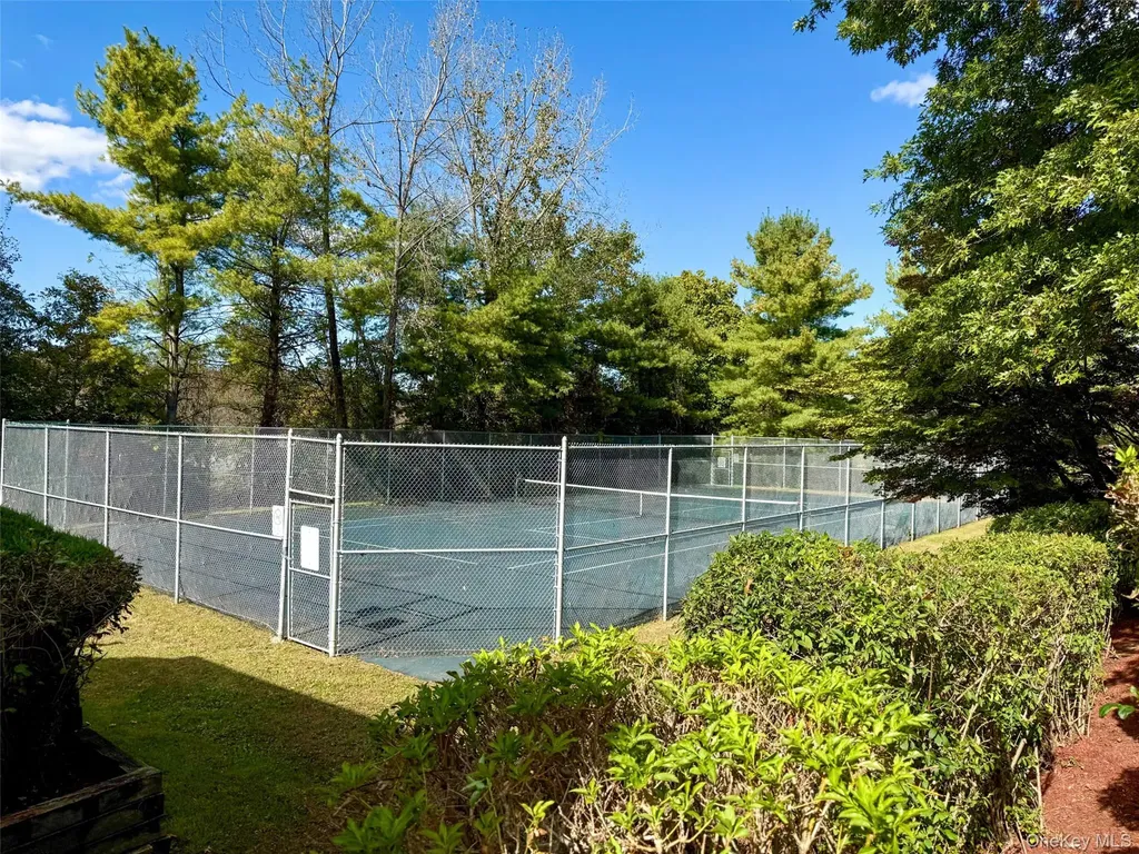 88 Brookview Lane Newburgh NY 12550