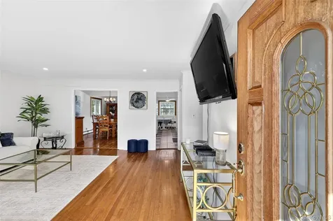 606 Washington Avenue Pleasantville NY 10570