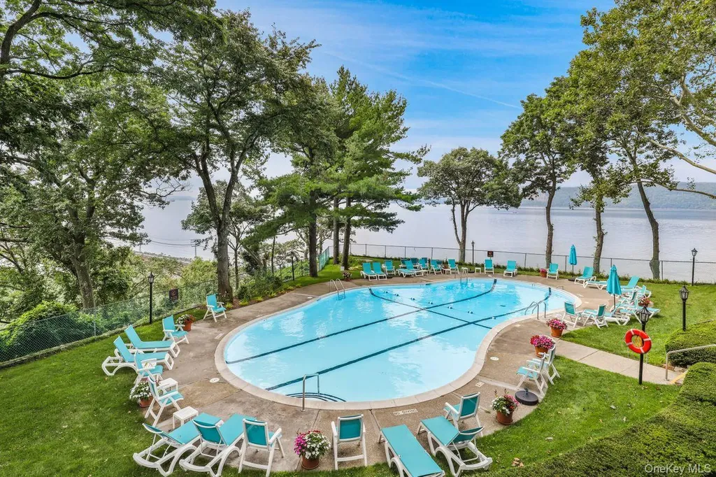 16 Rockledge Avenue Ossining NY 10510