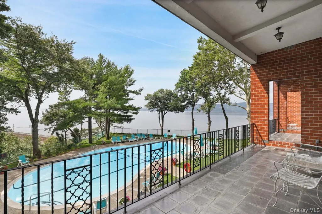 16 Rockledge Avenue Ossining NY 10510