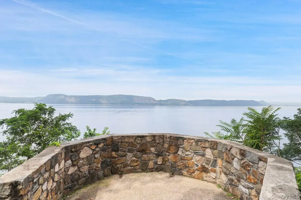 16 Rockledge Avenue Ossining NY 10510