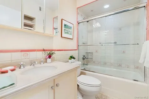 16 Rockledge Avenue Ossining NY 10510