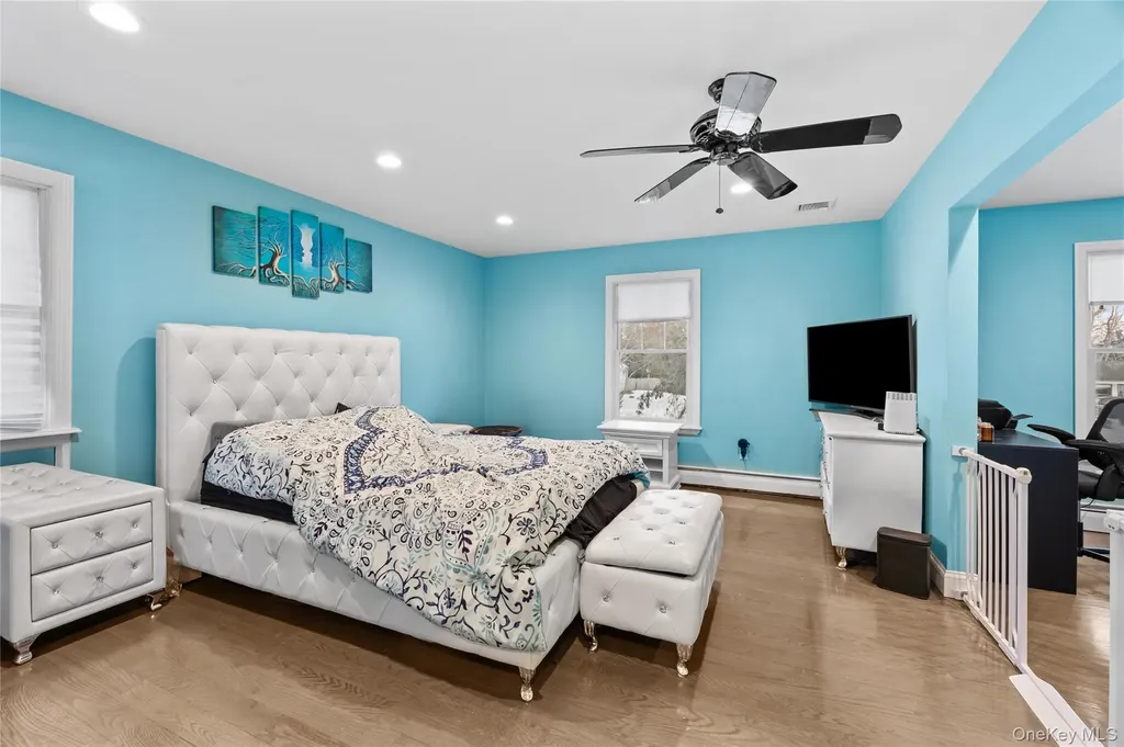 21 Rawlings Drive Melville NY 11747