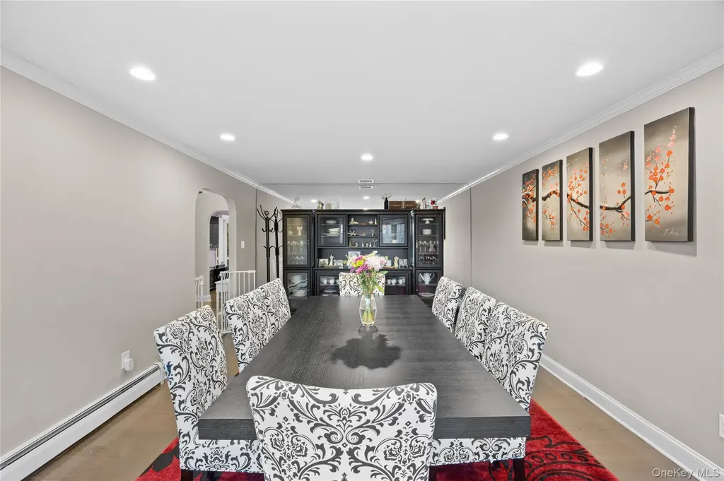 21 Rawlings Drive Melville NY 11747