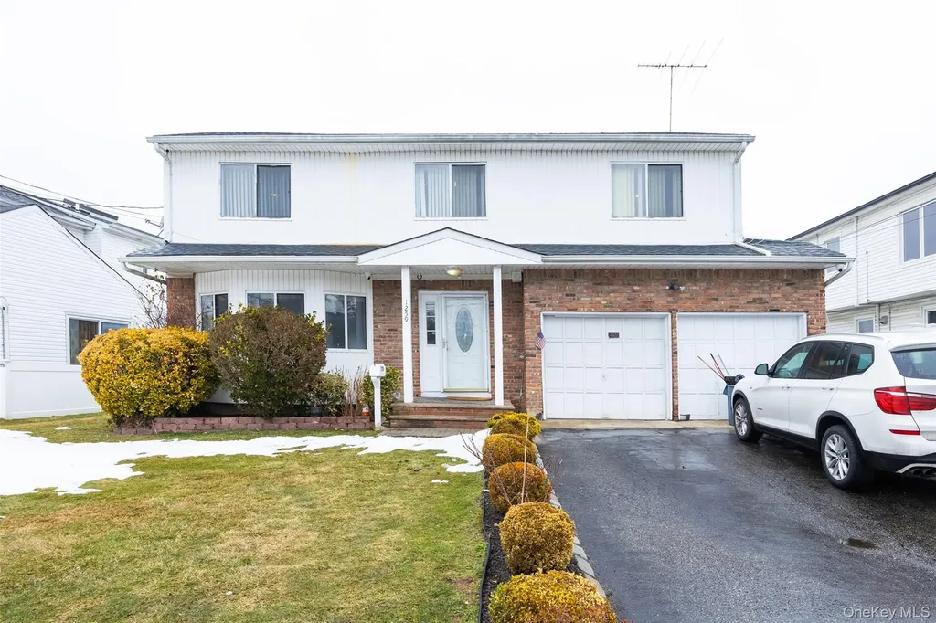 1259 Jerusalem Avenue Merrick NY 11566