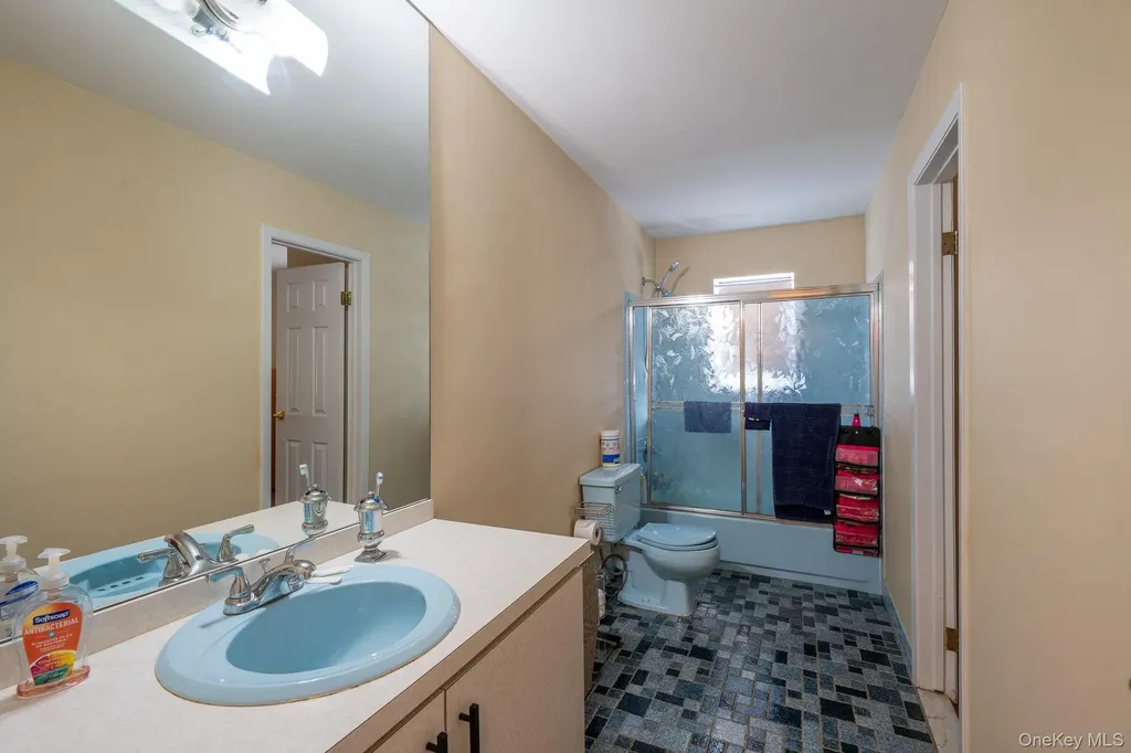 40 E Lincoln Avenue Massapequa NY 11758