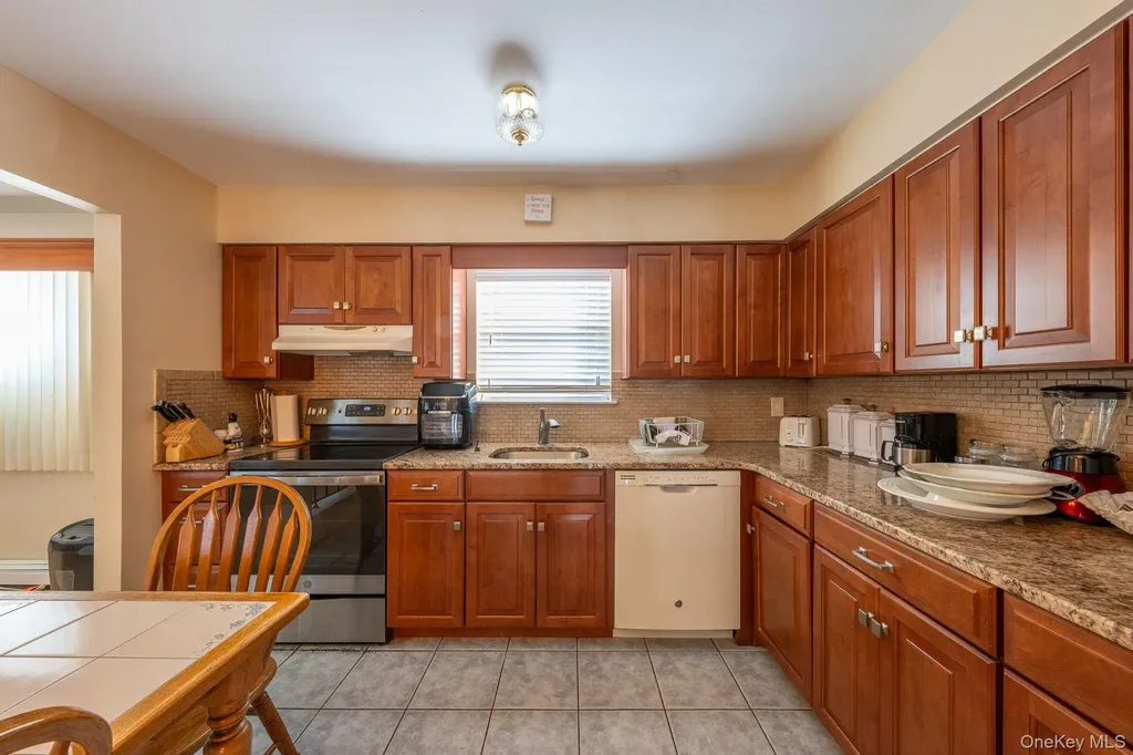 40 E Lincoln Avenue Massapequa NY 11758