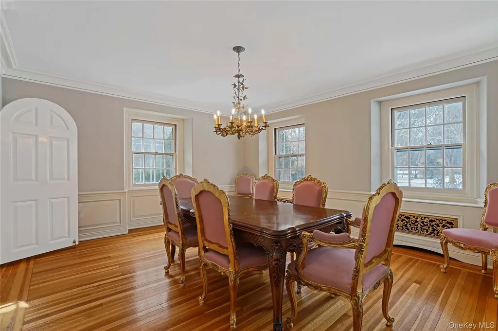 650 Ely Avenue Pelham NY 10803