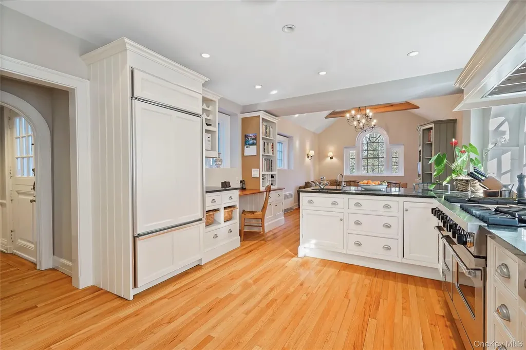 650 Ely Avenue Pelham NY 10803