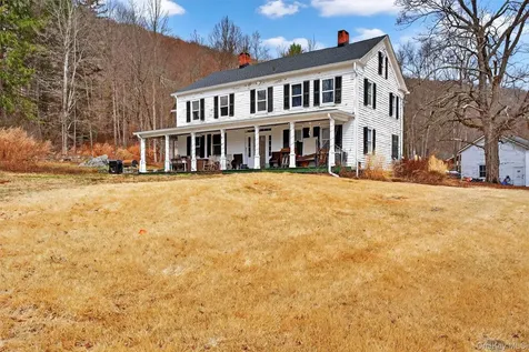 611 Peekskill Hollow Road Putnam Valley NY 10579