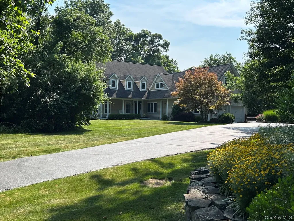 25 Navajo Trail Sloatsburg NY 10974