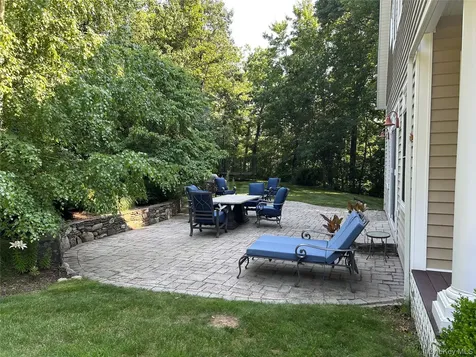 25 Navajo Trail Sloatsburg NY 10974