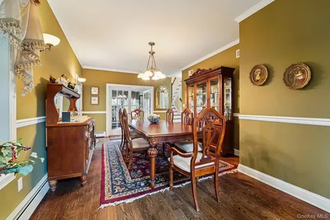 25 Navajo Trail Sloatsburg NY 10974