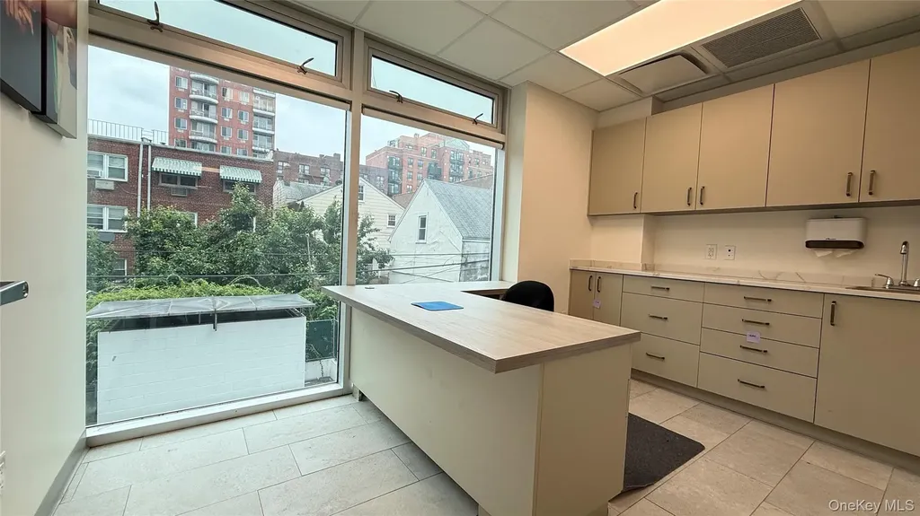 142-38 37th Avenue Flushing NY 11354