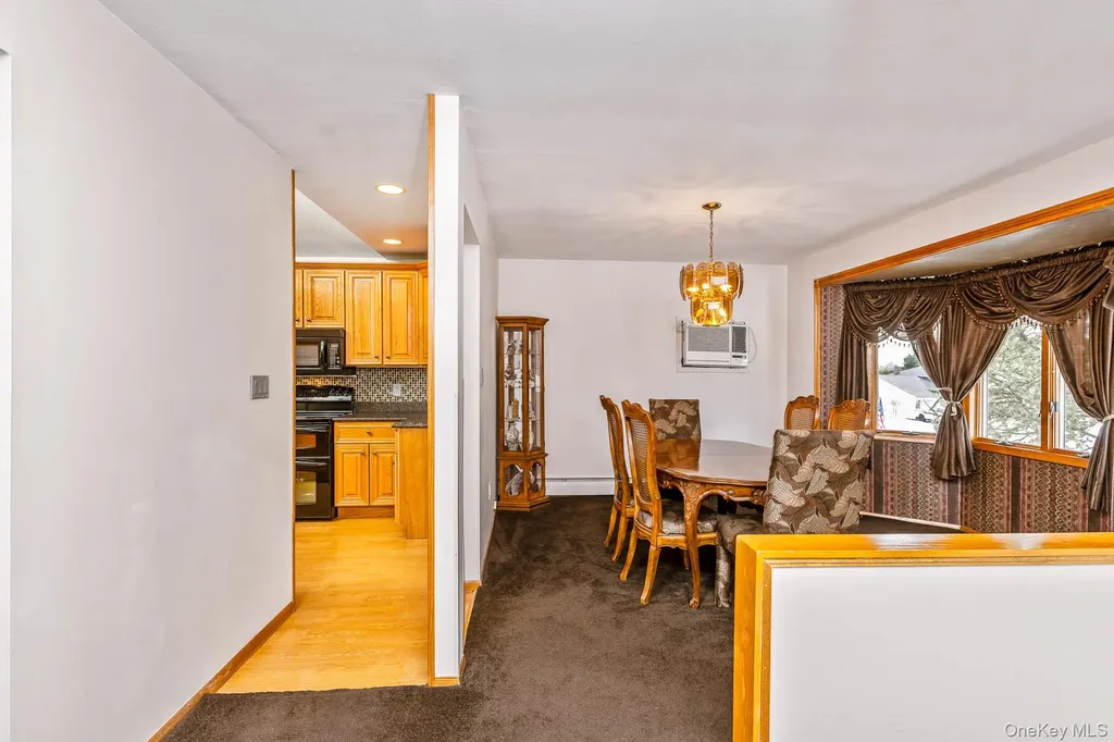 173 Fifty Acre Road S Smithtown NY 11787