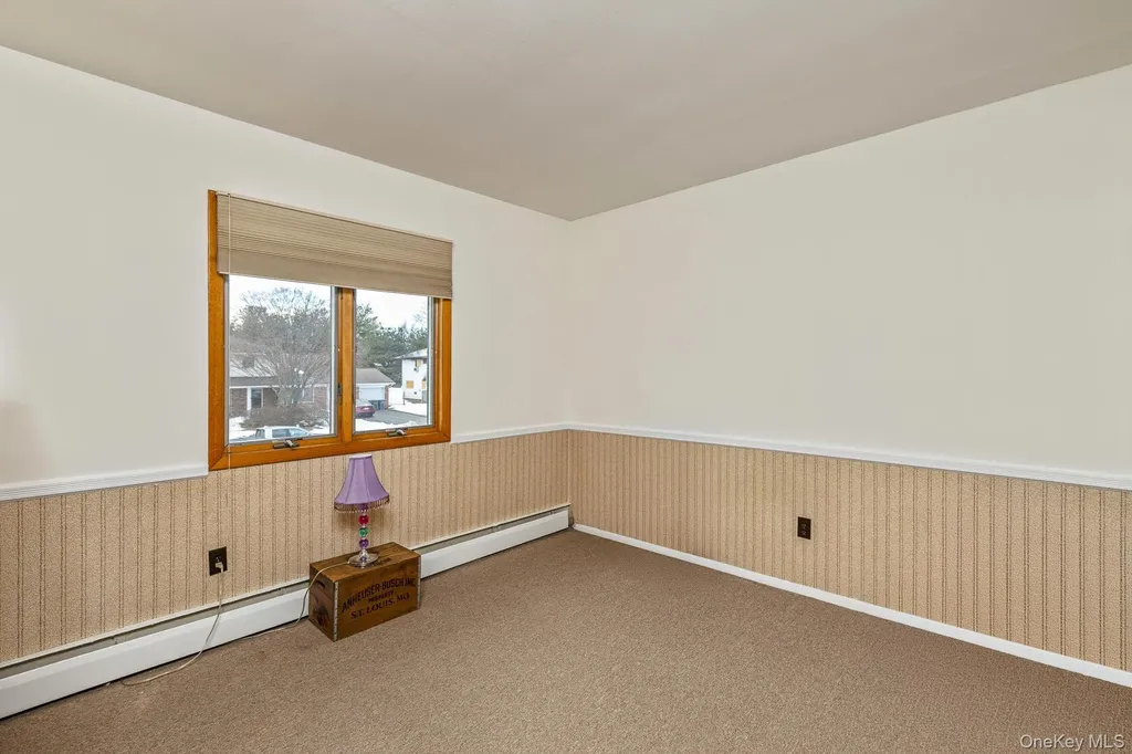 173 Fifty Acre Road S Smithtown NY 11787
