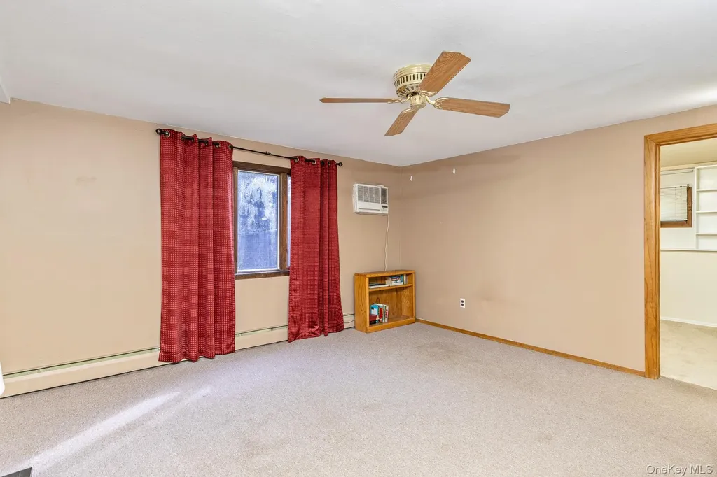 173 Fifty Acre Road S Smithtown NY 11787