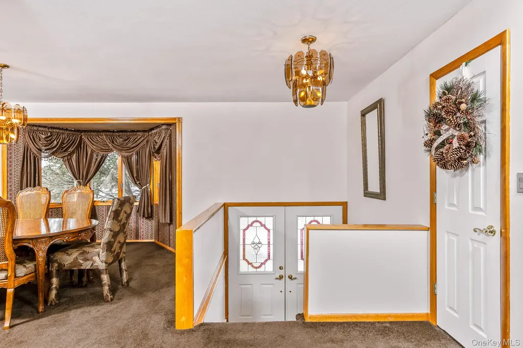 173 Fifty Acre Road S Smithtown NY 11787