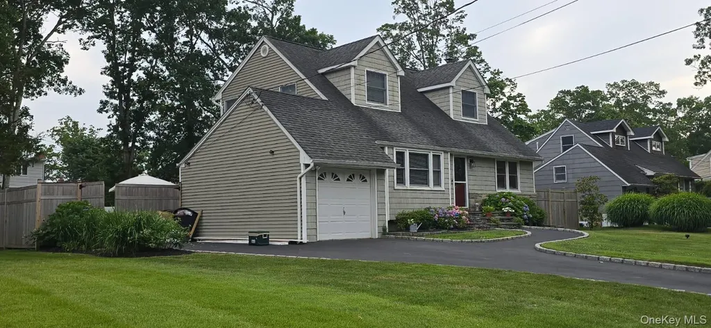 6 Robinson Street Shoreham NY 11786