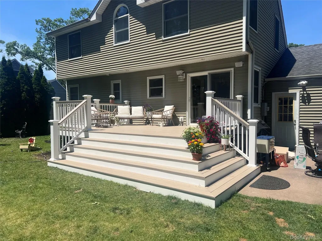 6 Robinson Street Shoreham NY 11786