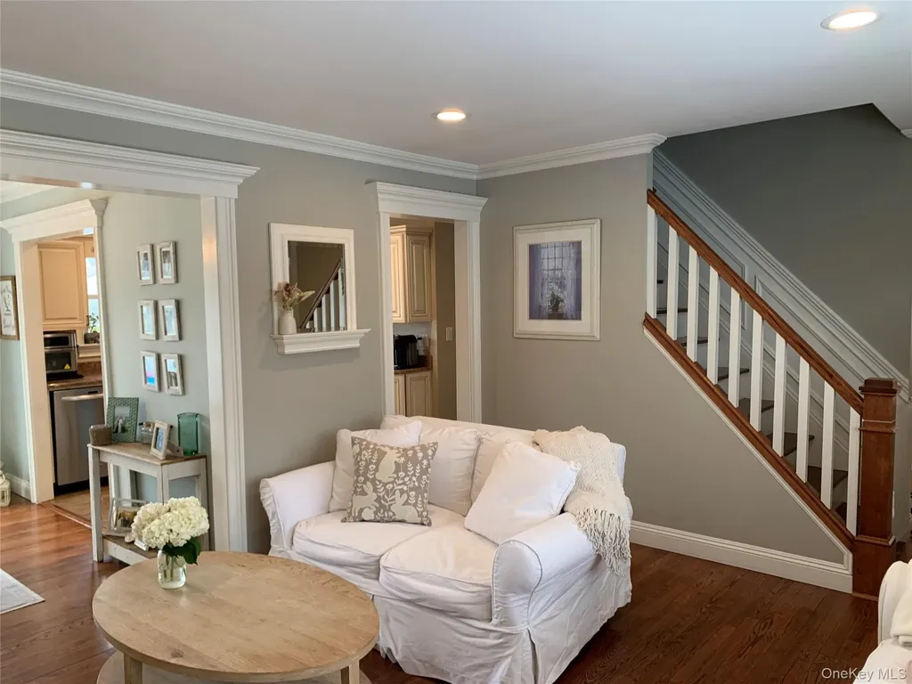 6 Robinson Street Shoreham NY 11786