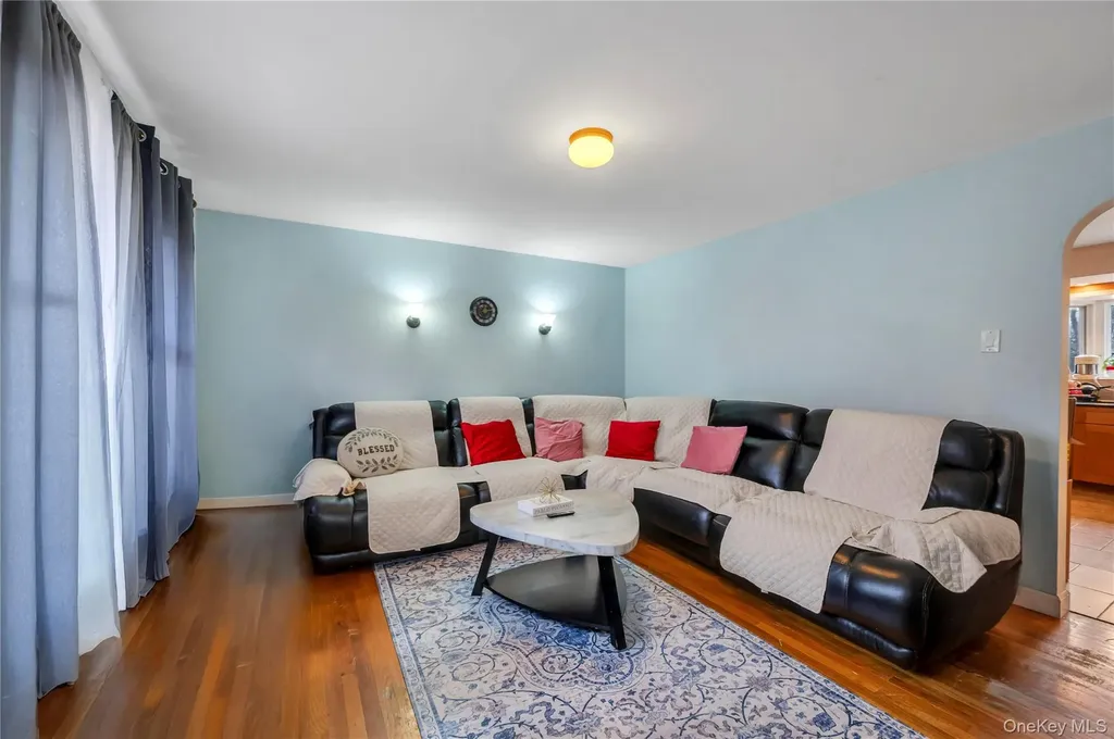 452 Nostrand Avenue Central Islip NY 11722