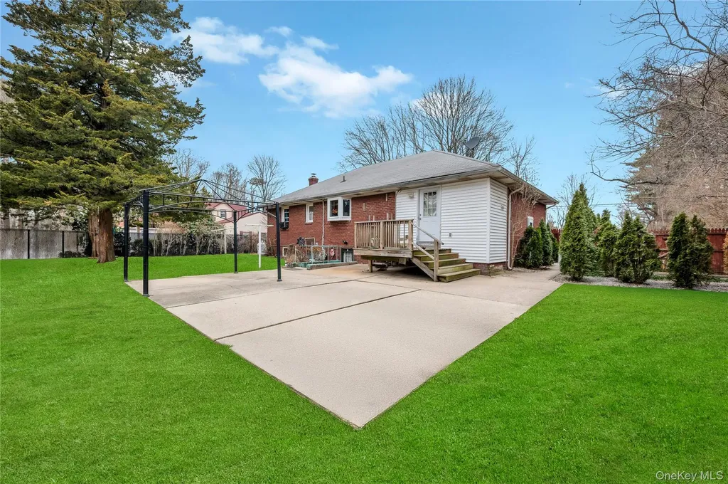 452 Nostrand Avenue Central Islip NY 11722