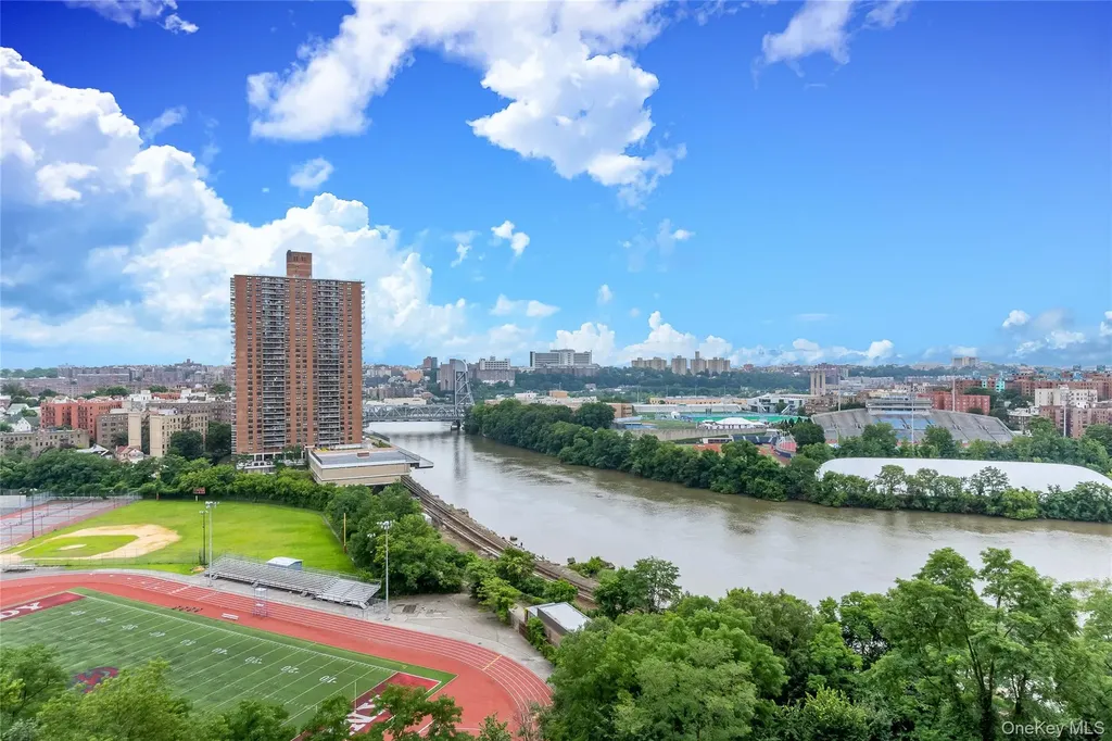 2500 Johnson Avenue Bronx NY 10463