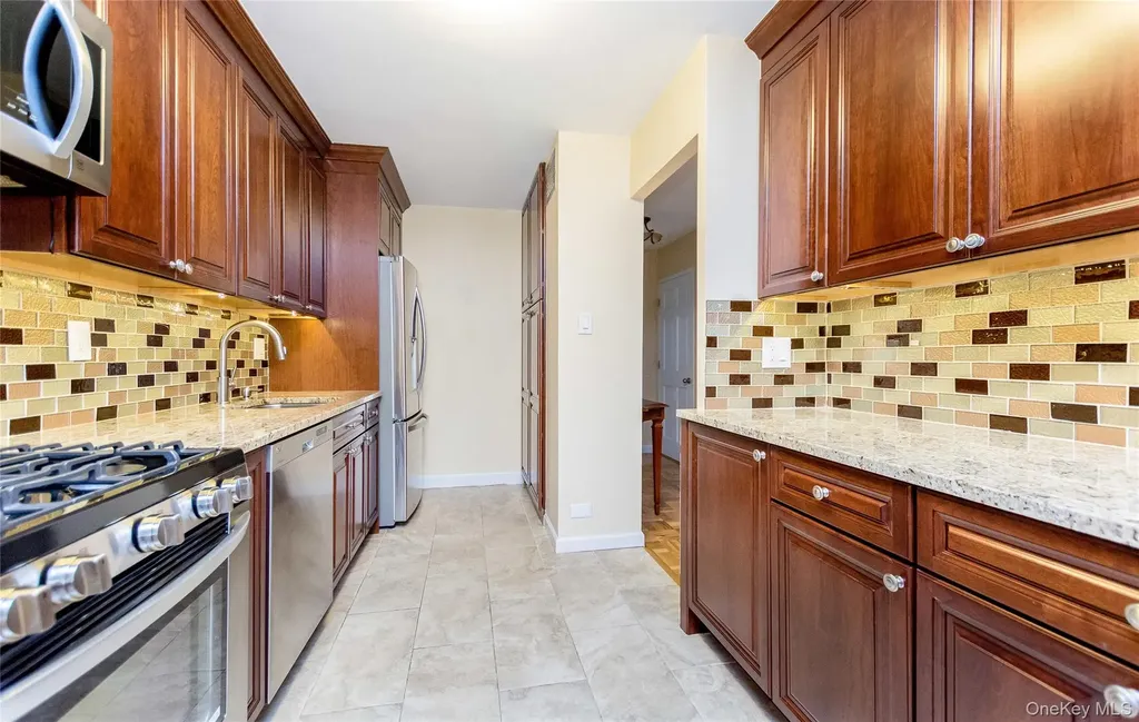 2500 Johnson Avenue Bronx NY 10463