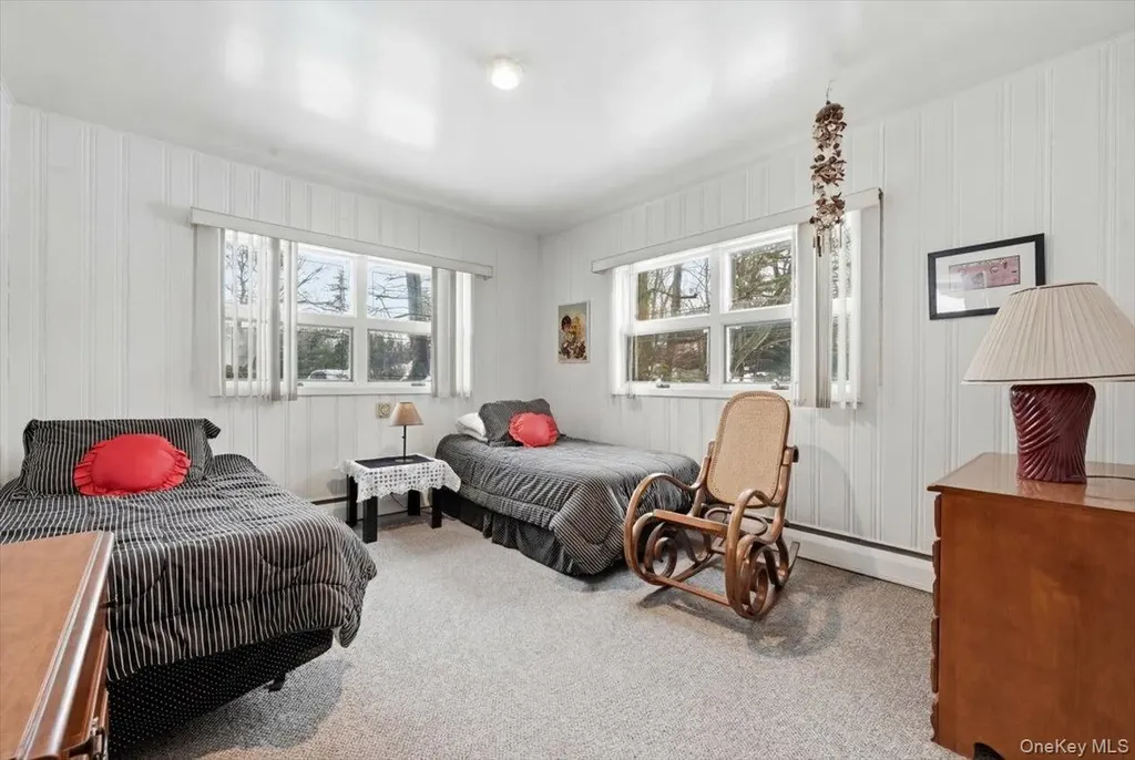 85 Hickory Drive East Hills NY 11576