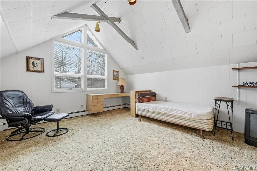 85 Hickory Drive East Hills NY 11576