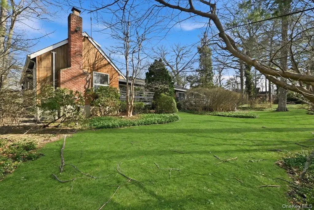 85 Hickory Drive East Hills NY 11576