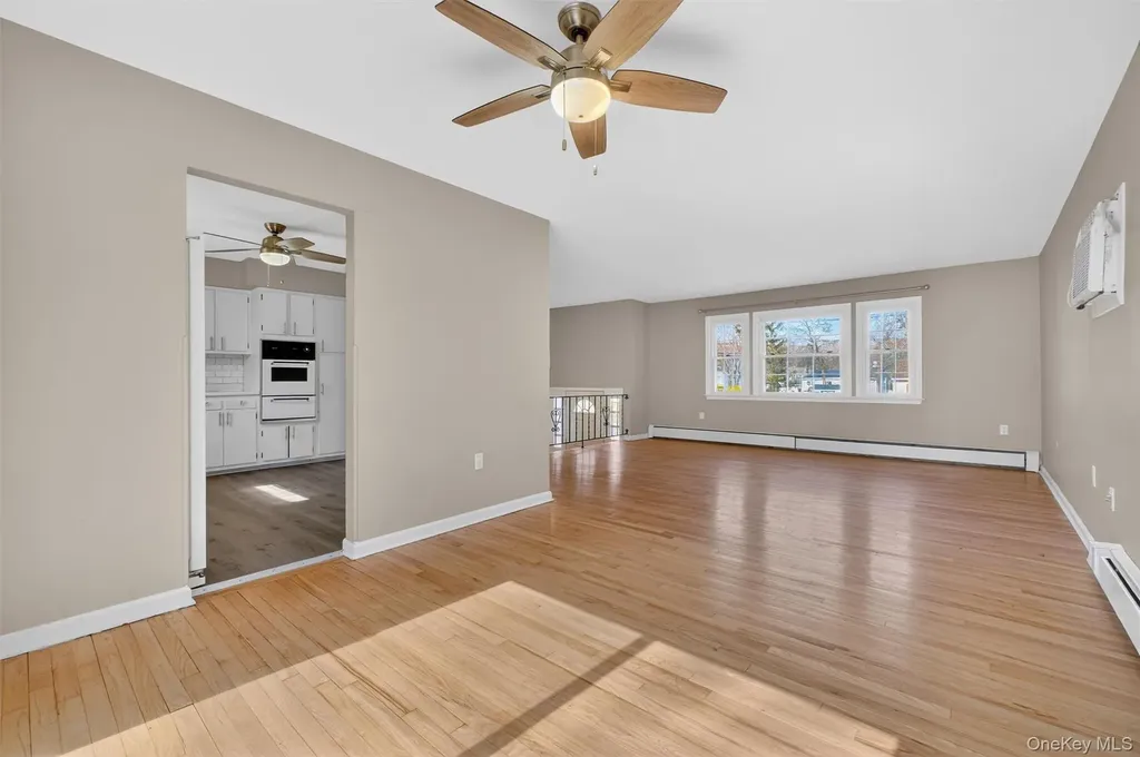 19 Split Tree Drive New Windsor NY 12553
