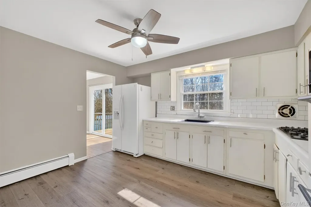 19 Split Tree Drive New Windsor NY 12553