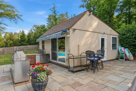 1017 Friendly Road Upper Brookville NY 11771