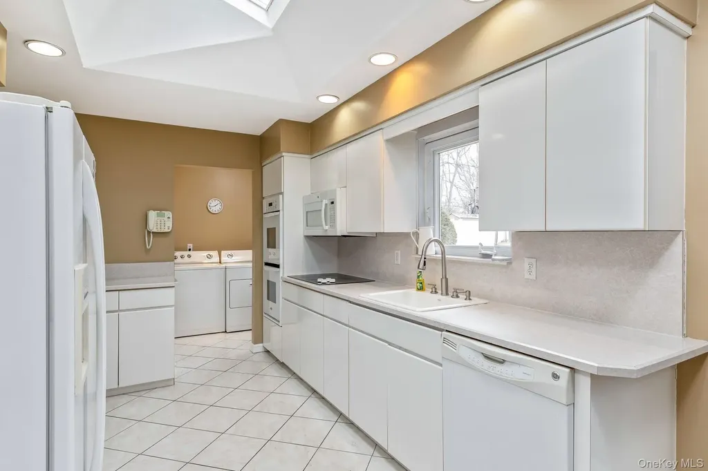 61 Hurtin Boulevard Smithtown NY 11787