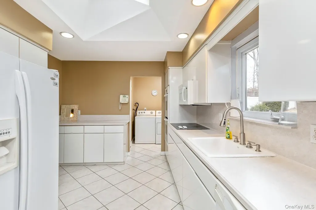 61 Hurtin Boulevard Smithtown NY 11787