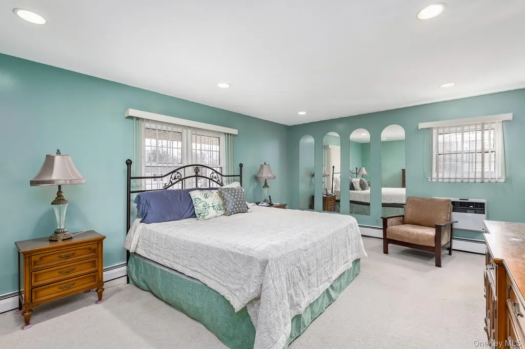 61 Hurtin Boulevard Smithtown NY 11787