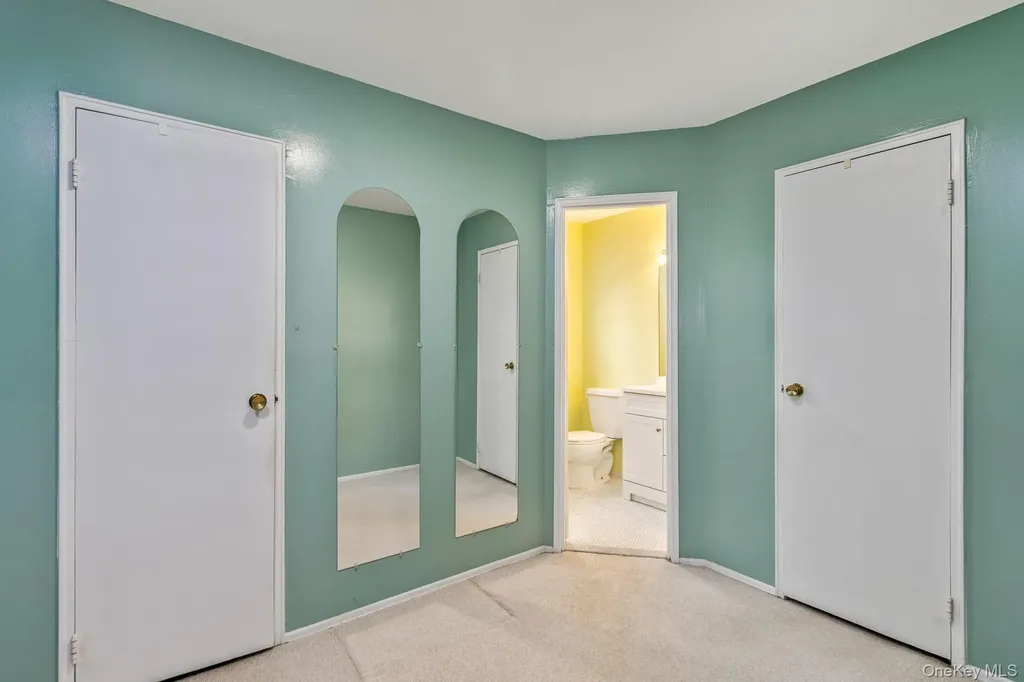 61 Hurtin Boulevard Smithtown NY 11787