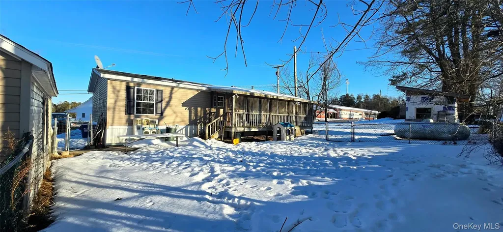 325 Mueller Road Cochecton NY 12726