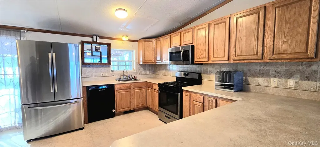 325 Mueller Road Cochecton NY 12726