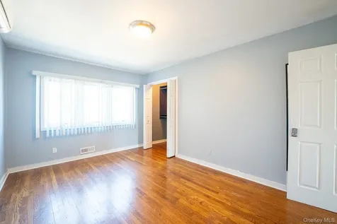 149-62 Powells Cove Boulevard Whitestone NY 11357