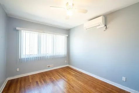 149-62 Powells Cove Boulevard Whitestone NY 11357