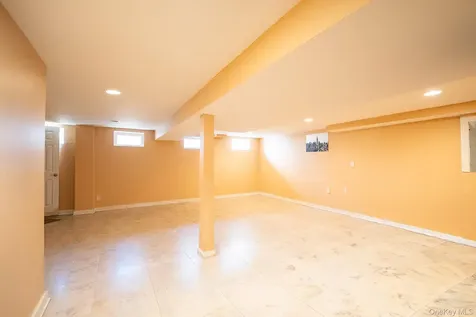 149-62 Powells Cove Boulevard Whitestone NY 11357