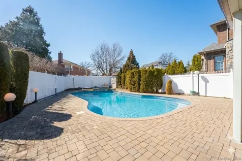 149-62 Powells Cove Boulevard Whitestone NY 11357