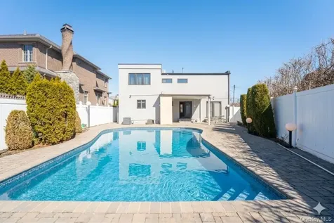 149-62 Powells Cove Boulevard Whitestone NY 11357
