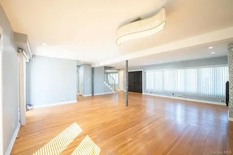149-62 Powells Cove Boulevard Whitestone NY 11357
