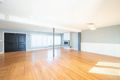 149-62 Powells Cove Boulevard Whitestone NY 11357