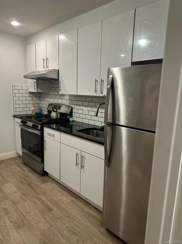 14849 58th Road Flushing NY 11355